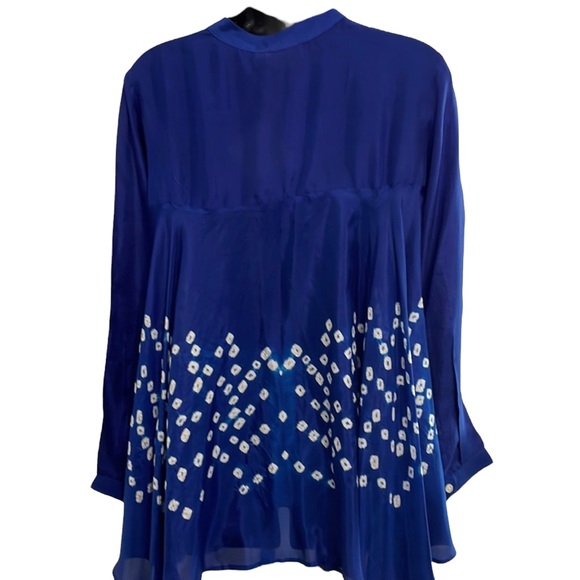ROLLER RABBIT tie dye silk blouse, blue & white, Small, NWT - Picture 5 of 15
